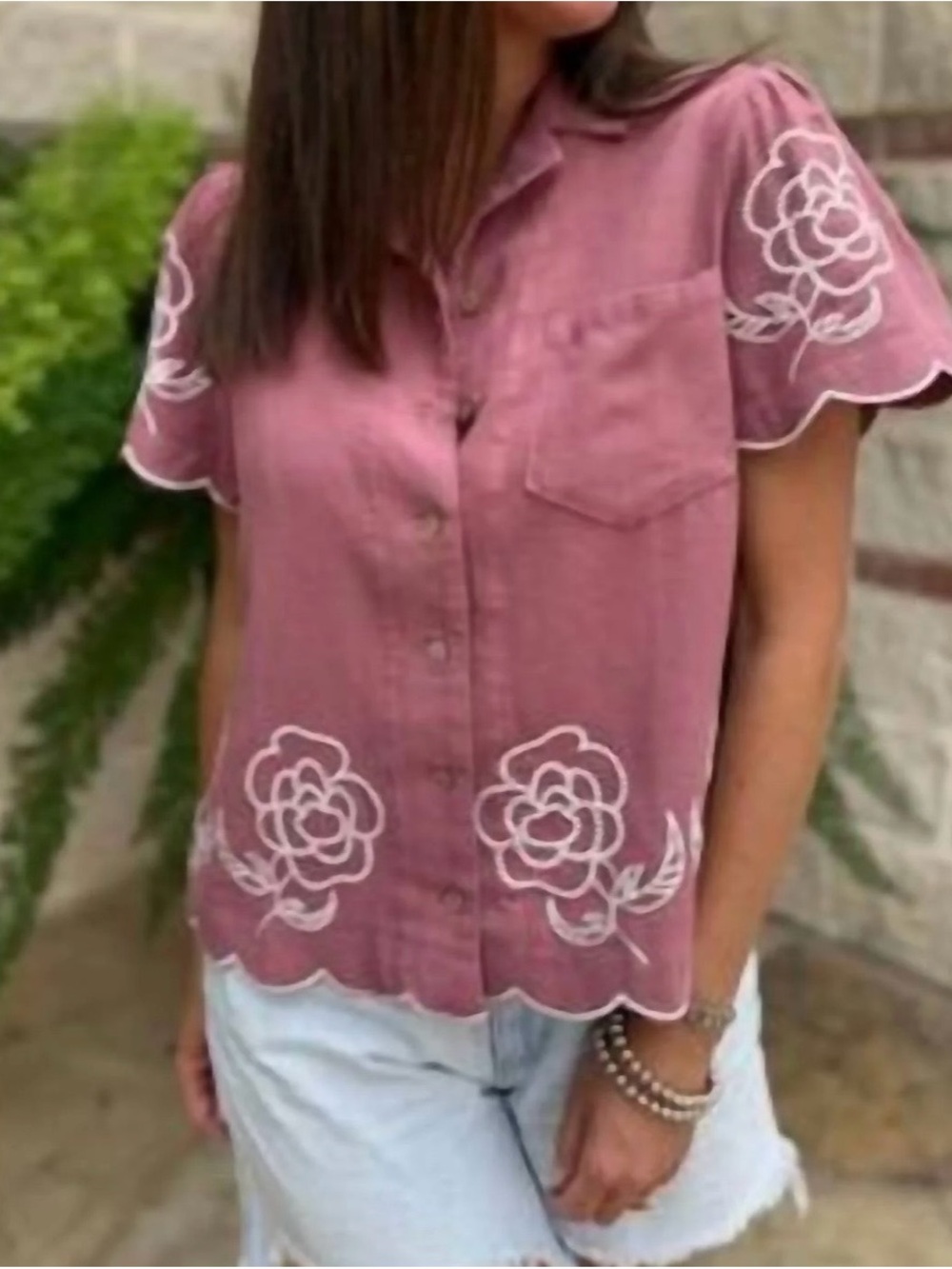 Umgee Mauve Button-Front Embroidered Floral Top 2x